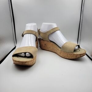 Eddie Bauer Tan Suede Wedges Sz 8.5